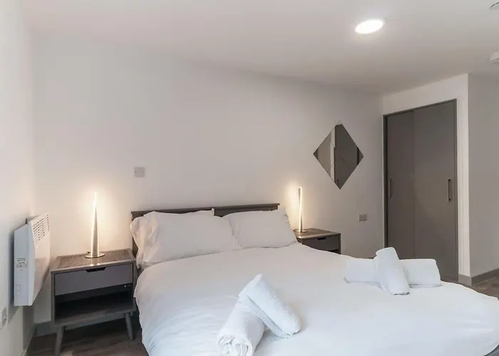 Lovely 1 Bed Apartment In Central Liverpool